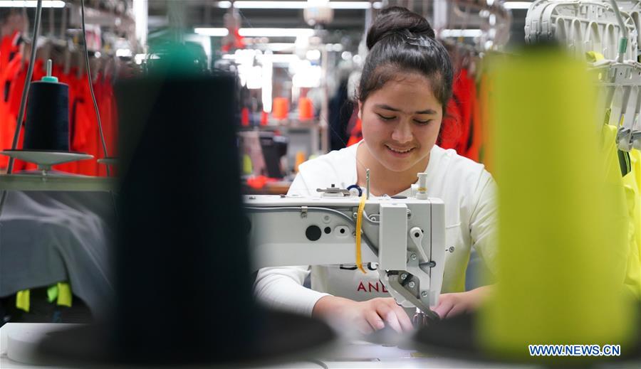 Nanchang Speeds up Transformation, Upgrading of Clothing Ind